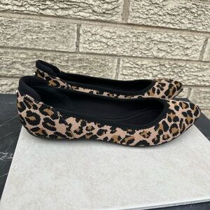Anne Klein Leopard Print Pointed Toe Flats - Black & Tan size 10